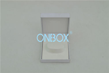 Competitive White Plastic Painted Jewelry Boxes White Art Paper External For Female Bangle